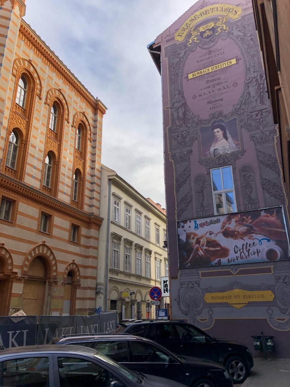 Real Delux Apartment Next To Gozsdu & Synagogue Budapest Exterior foto